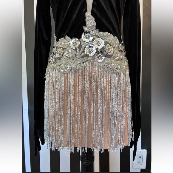 Black Velvet Deep V Gloved Sequin and Fringe Embellished Mini Dress - NWT - Picture 4 of 5